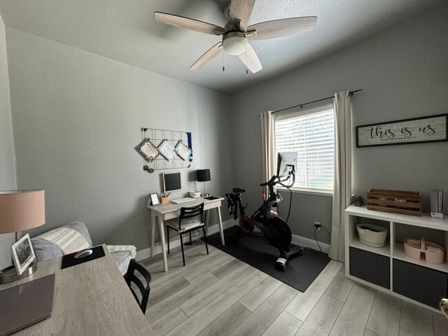 Building Photo - 4 Bedroom home in Dixon