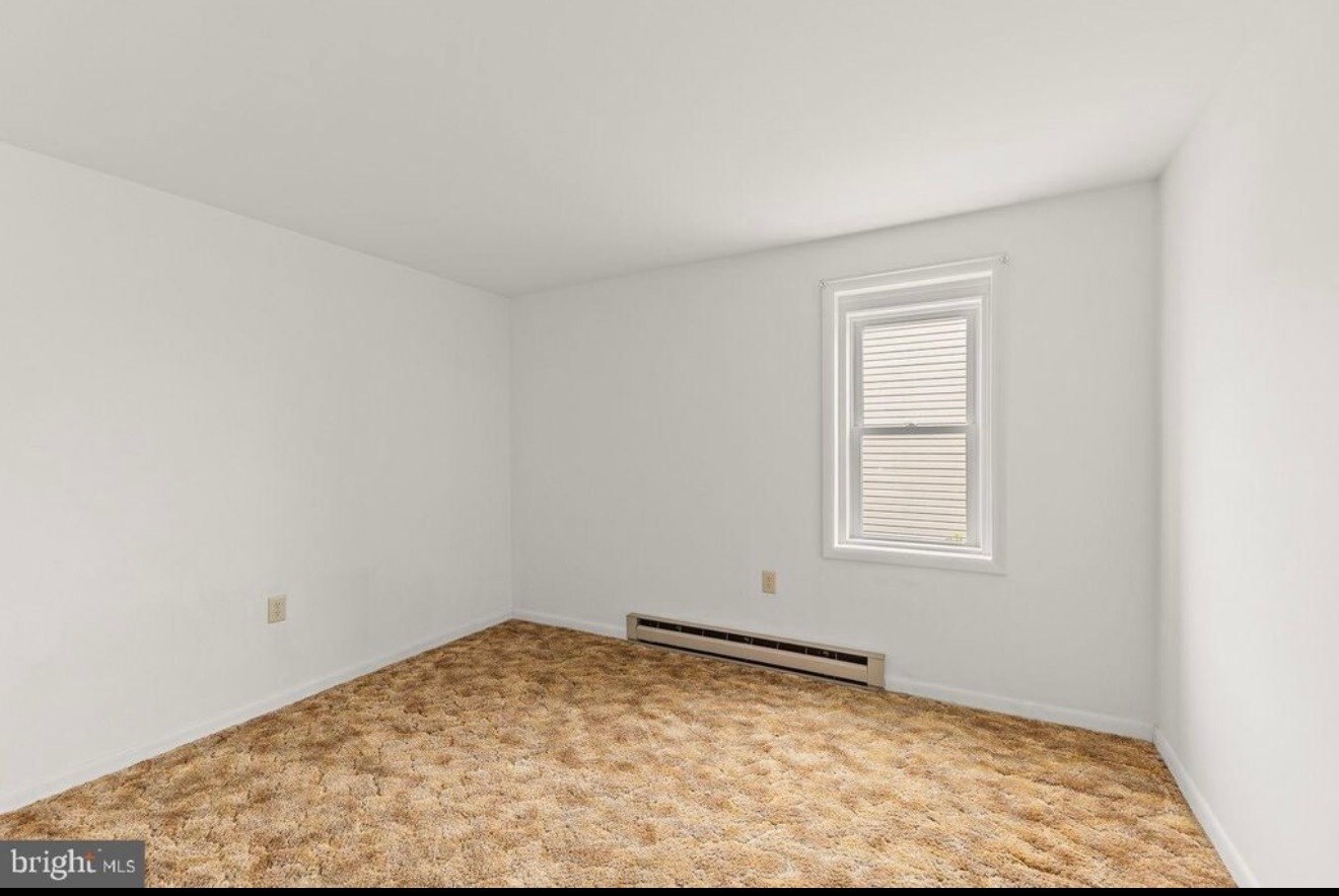 Building Photo - 363 Crim Dr