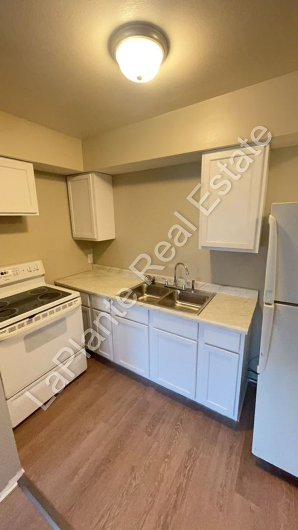 Building Photo - 1622 Milburn Ave