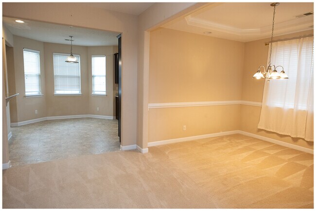 Building Photo - 1321 Adair Dr
