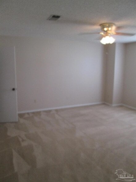 Building Photo - 6734 Bellview Pines Rd