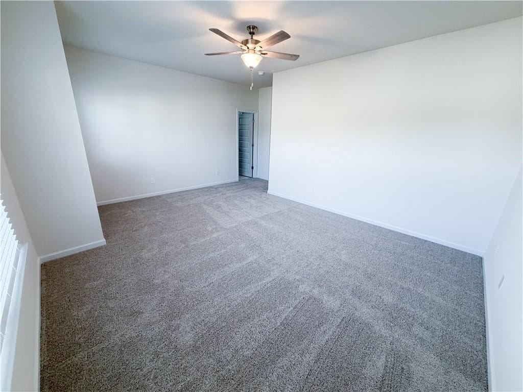 Building Photo - 145 Oak St