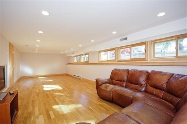 Building Photo - 22 Westlund Rd