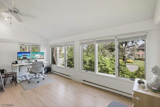 Building Photo - 24 Thackeray Dr