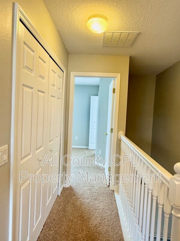 Building Photo - 16752 Cedar Crest Dr