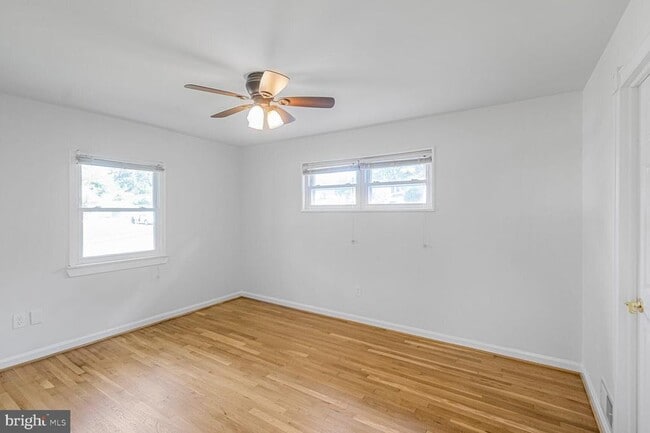 Building Photo - 3906 Ronson Dr