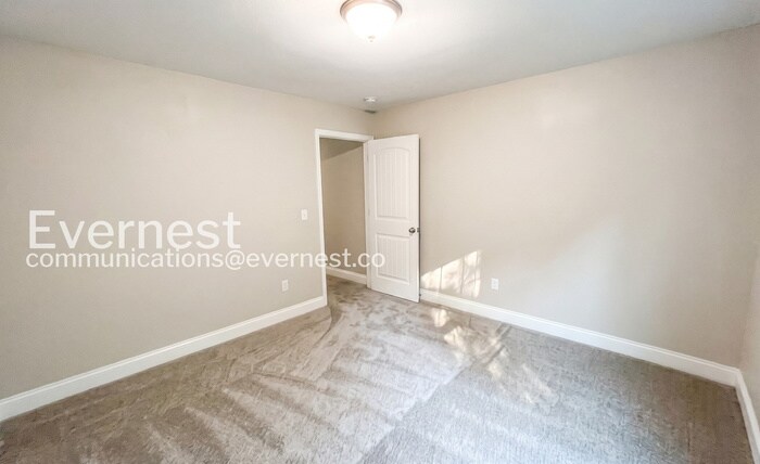 Building Photo - 124 Brown Estates Dr