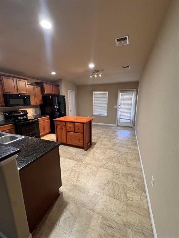 Building Photo - 114 Leon River Loop