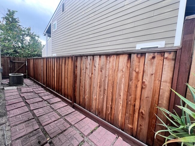 Building Photo - Two Story 3 Bed/Bath Single Family Home In Milpitas, Ca. For Rent!!! $500 OFF FIRST MONTHS RENT!
