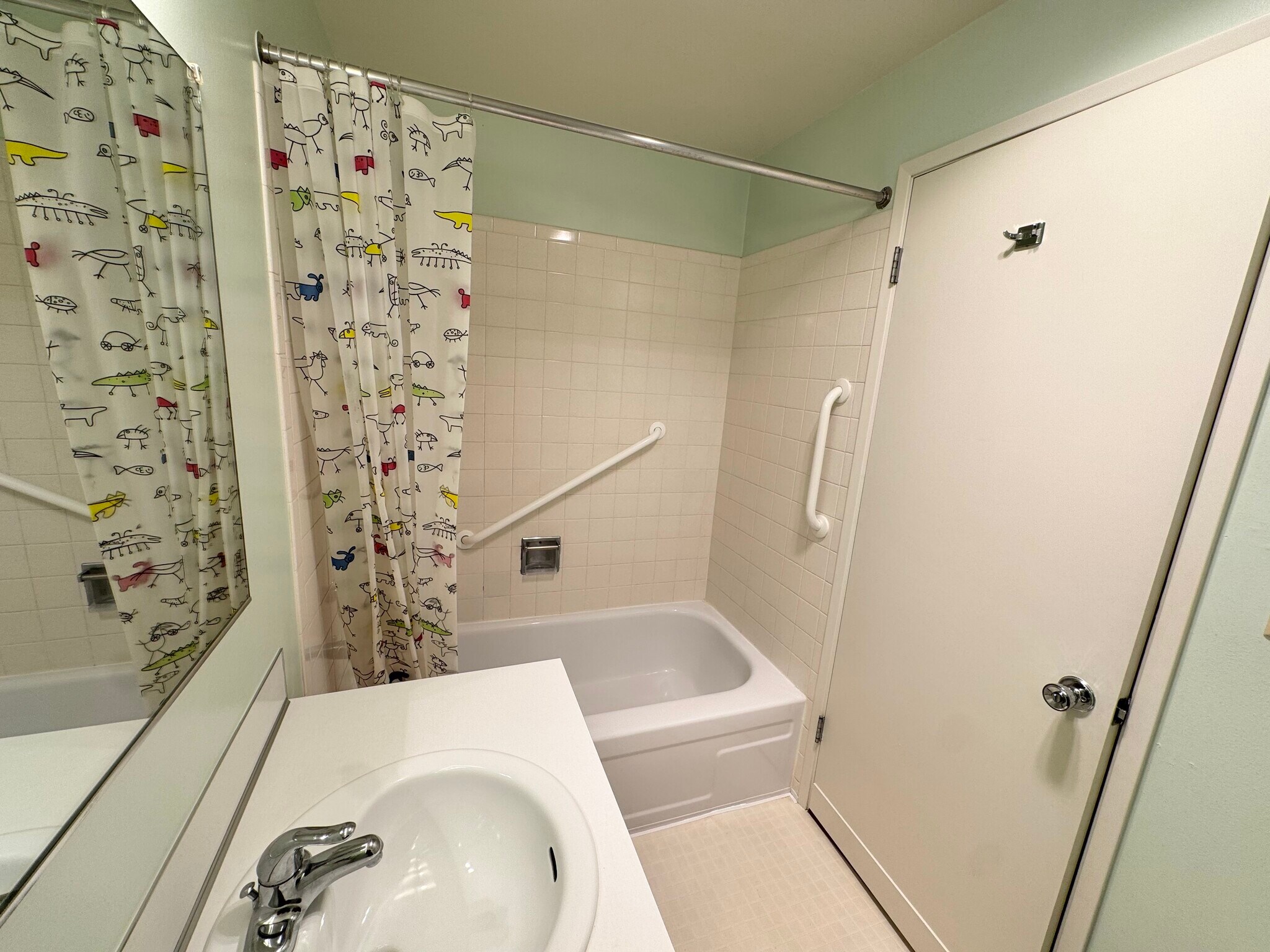 Building Photo - 7001 Sand Point Way NE