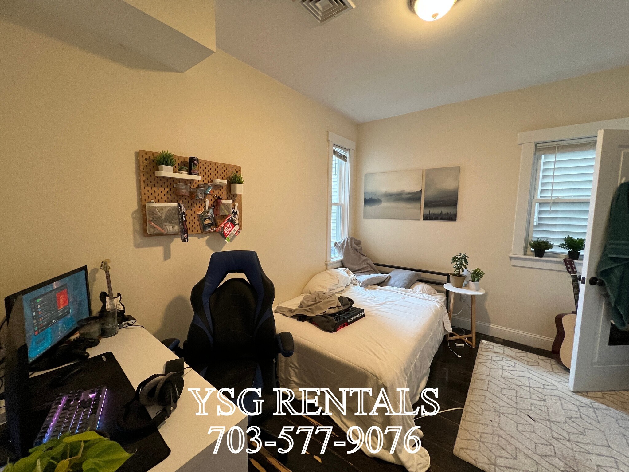 Building Photo - 192 Hillside St