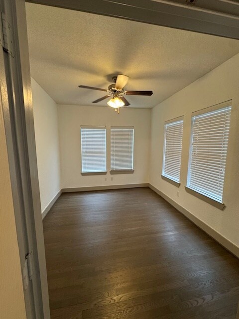 Building Photo - 1660 Hawthorne St