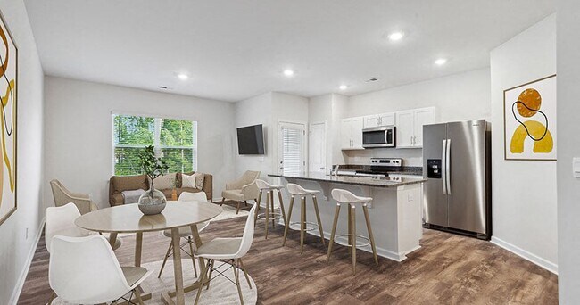 Building Photo - Valley View Townes