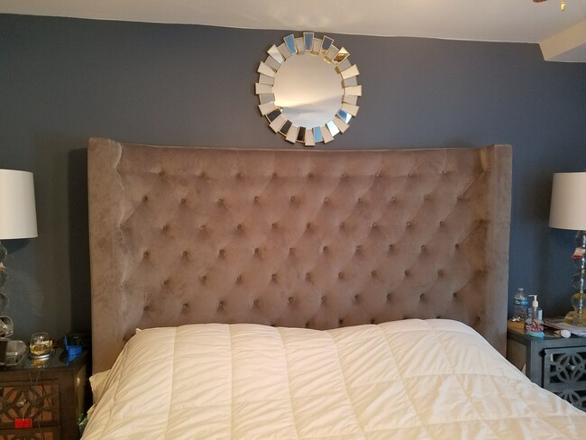 King size bed and two night stands can easily fit - 301 N Beauregard St