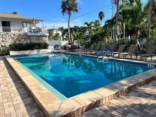 Building Photo - 1001 Point of Rocks Rd