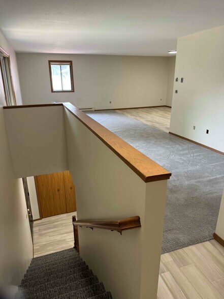 Building Photo - 1011 Boxelder Ave