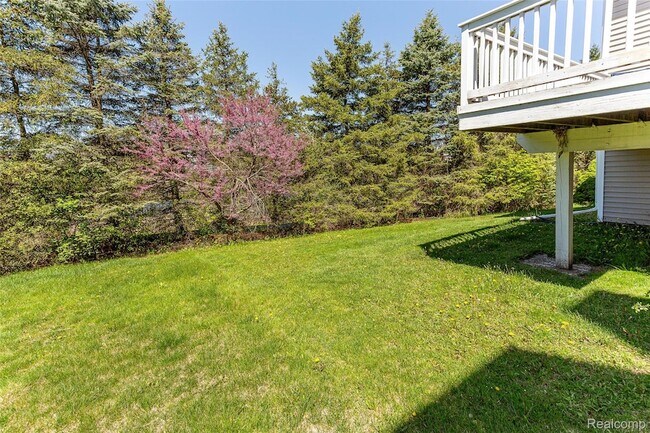 Building Photo - 1484 Chapleau Dr