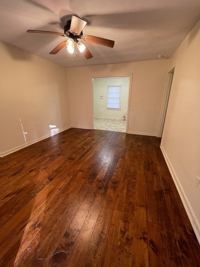 Building Photo - 2786 Brookwood Dr