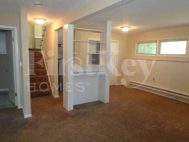 Building Photo - 501 Harmony Dr