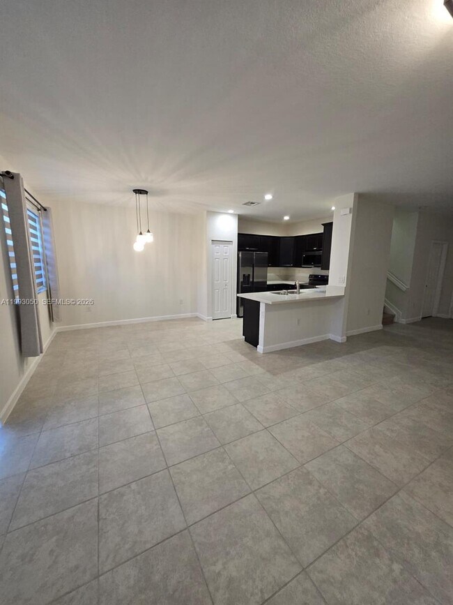 Building Photo - 4268 SW 166th Ct