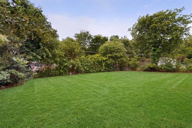 Building Photo - 524 Longridge Dr