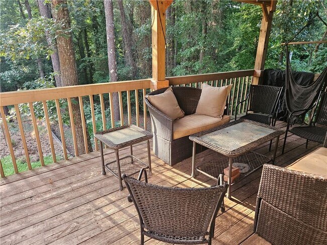Building Photo - 2545 Cobble Creek Ln