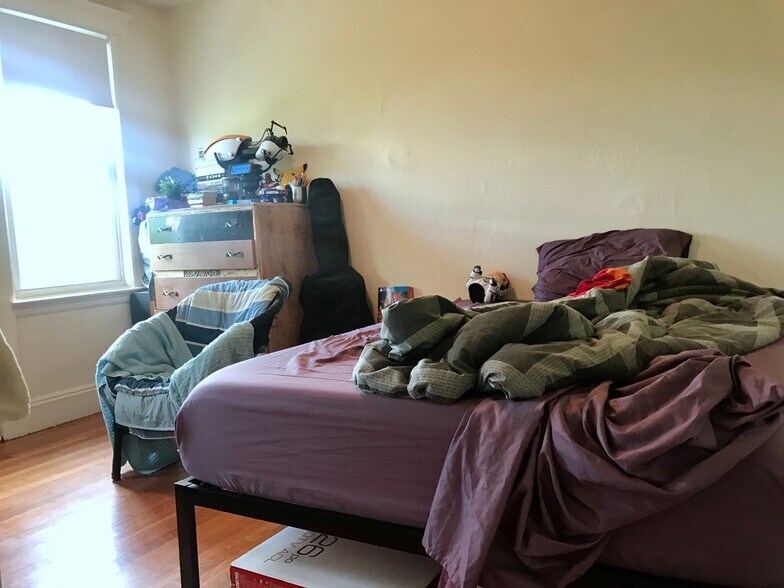 Building Photo - 1626 Commonwealth Ave