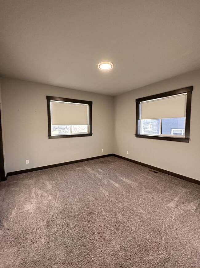 Building Photo - 4 bedroom/2.5 bath Home in Manson