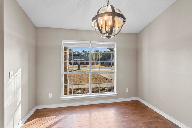 Building Photo - 1895 Everglades Dr