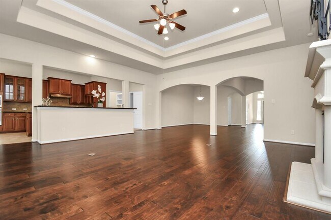 Building Photo - 1122 Boxwood Dr