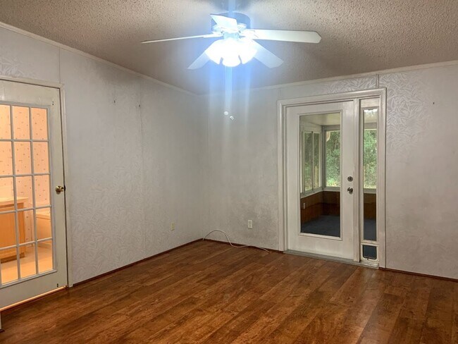 Building Photo - 6818 W Macopin Ln