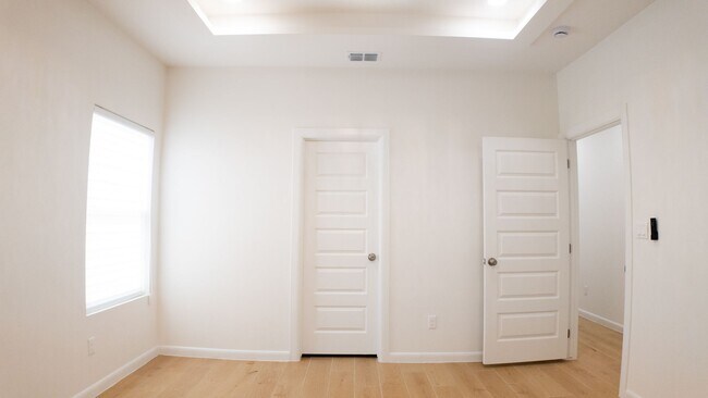 Building Photo - 612 Moar Dr