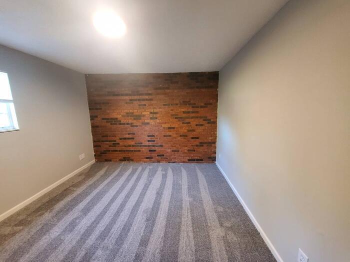 Building Photo - 928 Ohio Pike