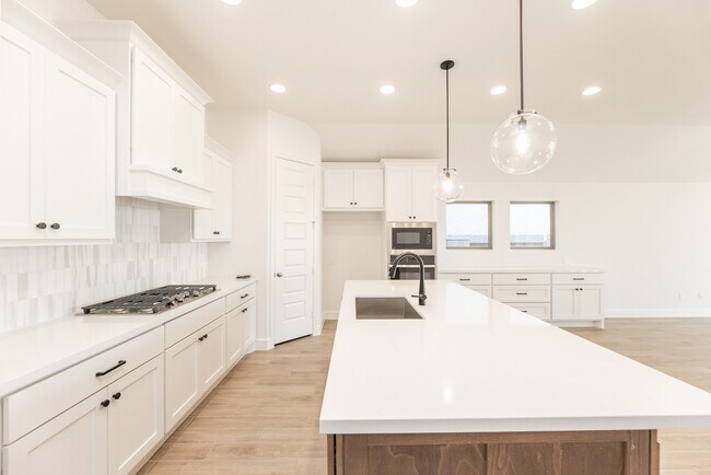 Building Photo - 2802 Sweet Honey Ln