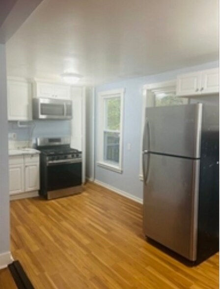 Building Photo - 87 Summer St