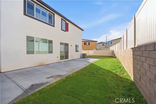 Building Photo - 36631 Camino Spgs Ave