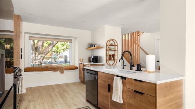 Building Photo - 2409 Shiloh Dr