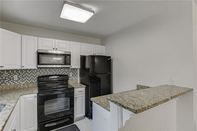 Building Photo - 3519 Nutmeg Dr