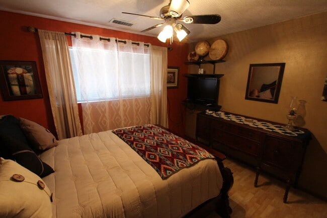 Building Photo - Furnished Single-Level Home in Lower Greenlaw