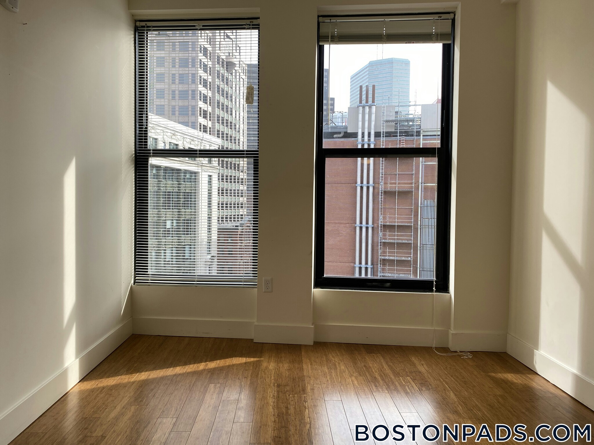 Building Photo - 8 Winter Pl