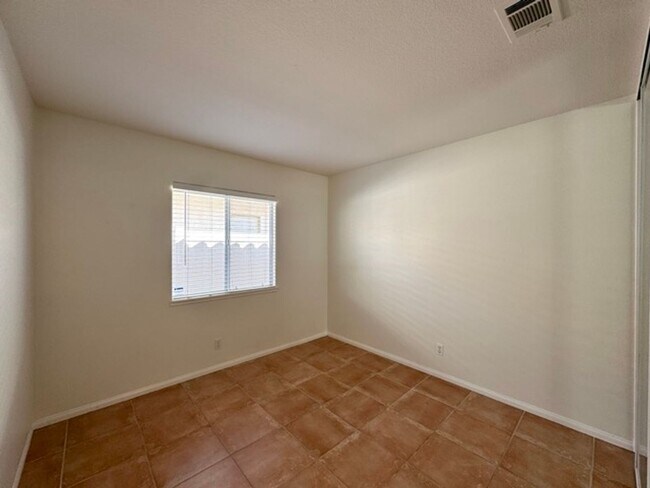 Building Photo - For a limited time only, enjoy 15 DAYS FREE RENT when you lease today! Charming 3 bedroom 2 Bathr...