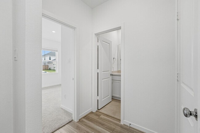 Building Photo - 21423 Gateshead Run Dr