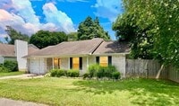 Building Photo - 1212 Fenwick Rd
