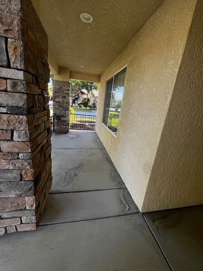 Building Photo - 6504 Nichelini Ct