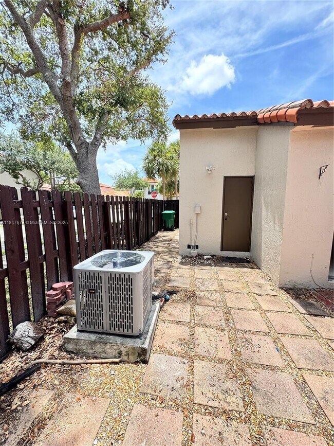Building Photo - 8337 NW 142nd St