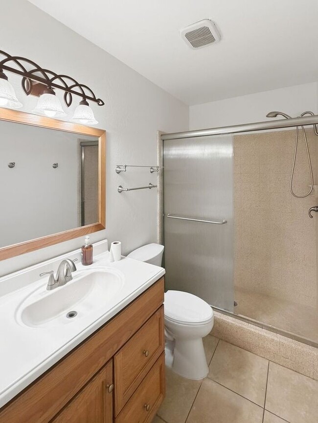 Building Photo - Townhome in the heart of Tempe!