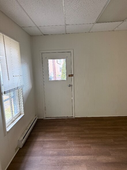 Building Photo - 12 E 3rd St