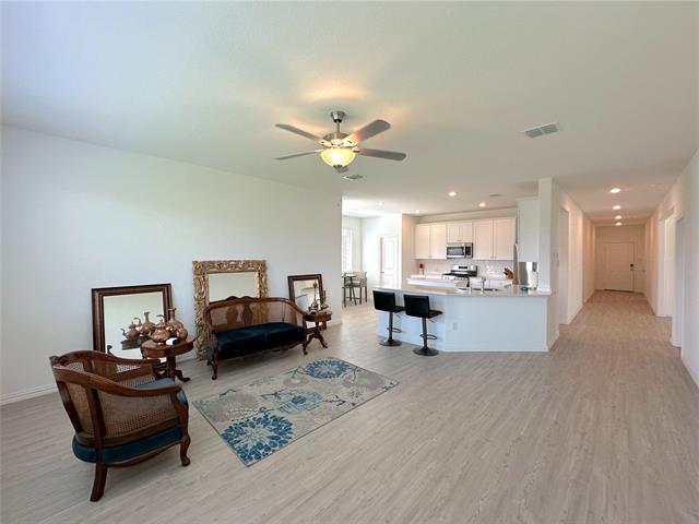 Building Photo - 1328 Rousseau Dr