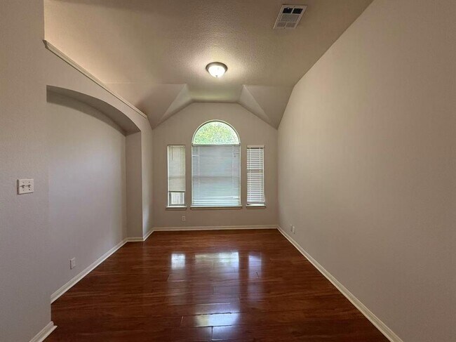 Building Photo - 17825 Madden Dr