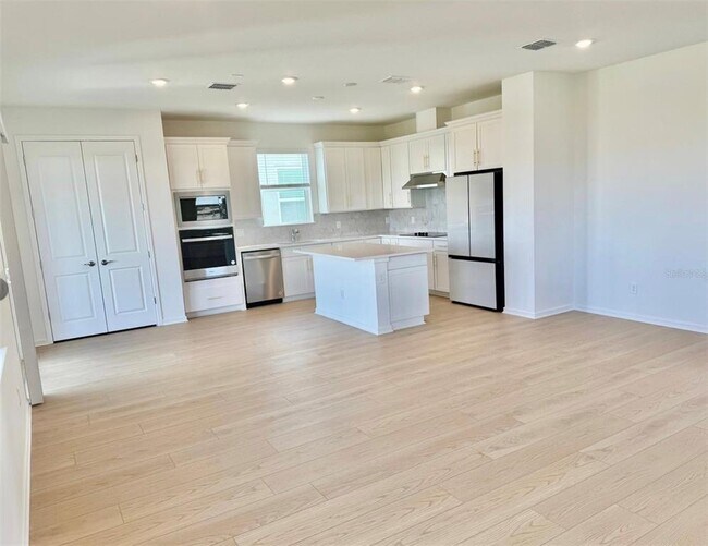 Building Photo - 2681 Serenity Gdn Dr